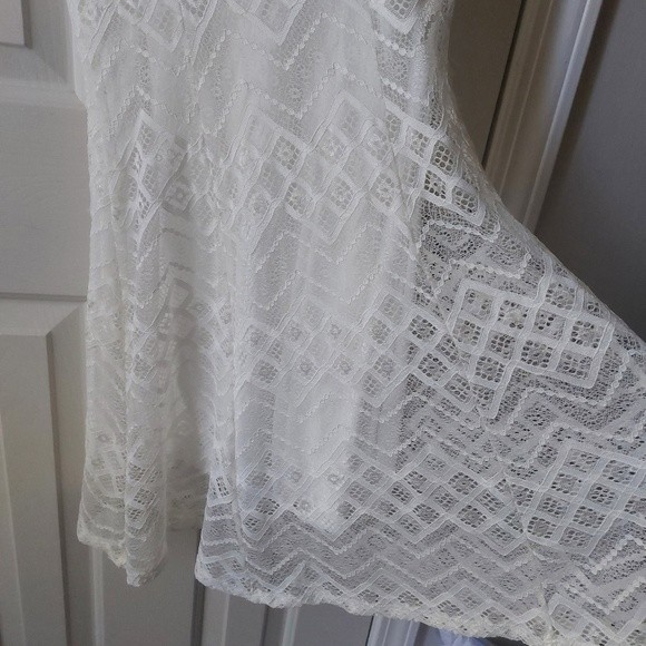 Three Pink Hearts - Ivory/White Lace Mini Dress - Picture 3 of 5